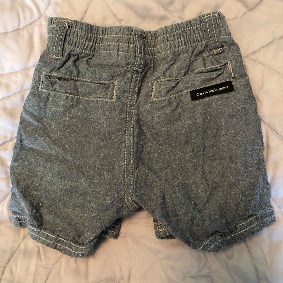 Calvin Klein Infant Denim Shorts - 12mo - Picture 2 of 3
